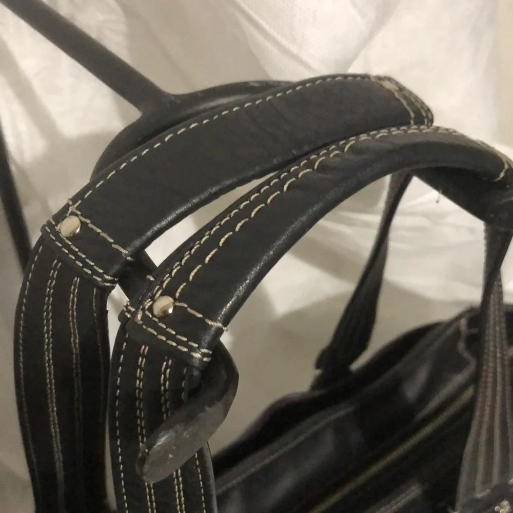 Coach Hamptons Leather Tote Bag - Picture 3 of 13